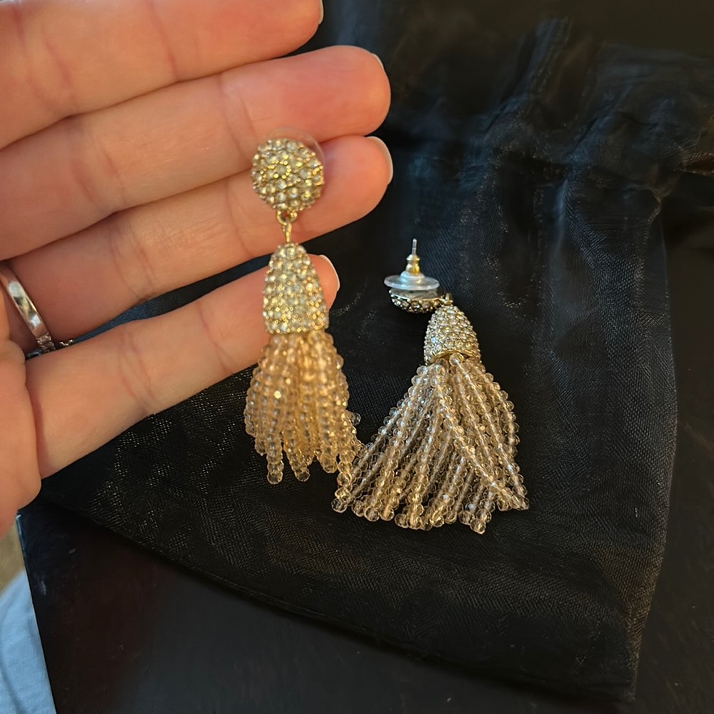 Express earrings